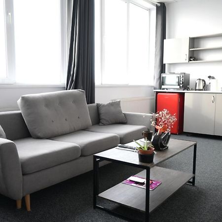 Luana Airport Apartments #9 Otopeni Dış mekan fotoğraf